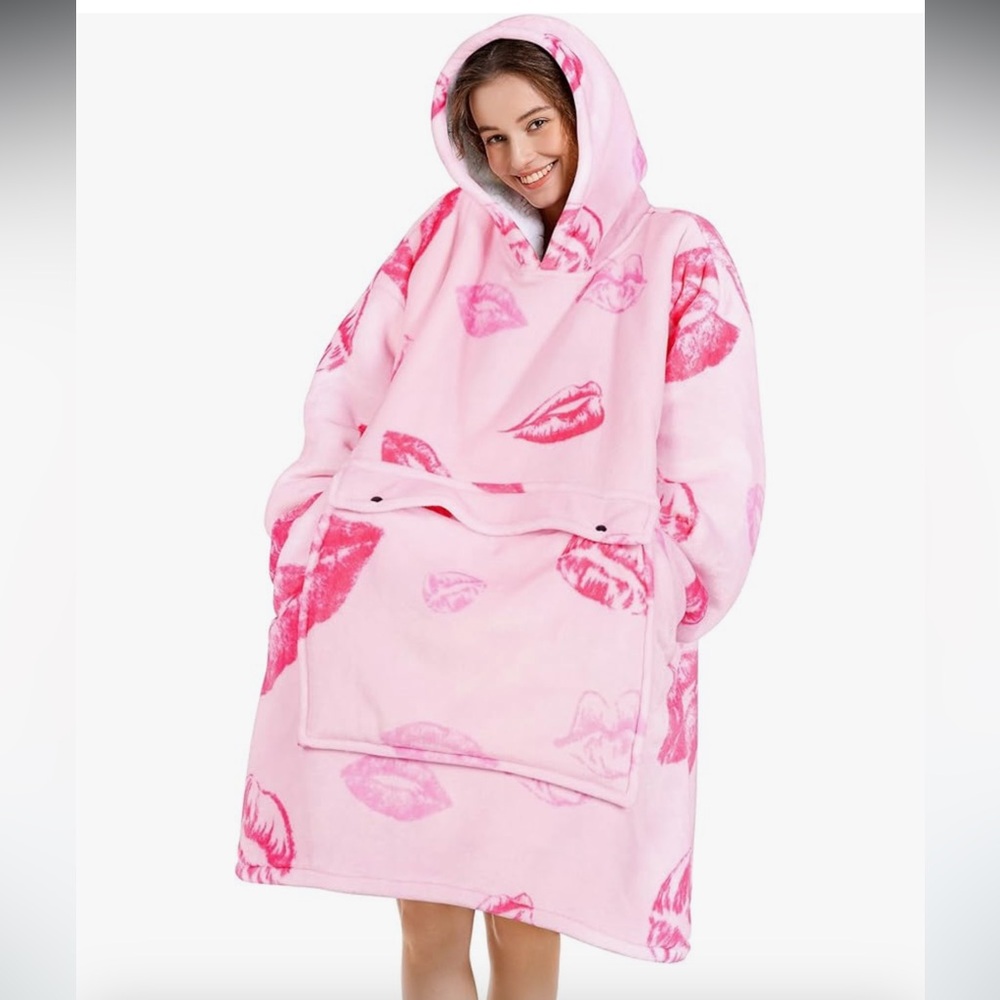 Pink lip kiss hoodie sweatshirt crop top barbie tween one size